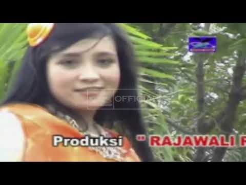 TANIA TOTO - ZAENAB ALWI