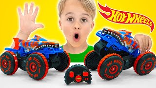 Shark vs Dinosaur Monster Truck Contest
