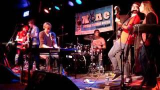 Will Currie and the Country French play North by Northeast