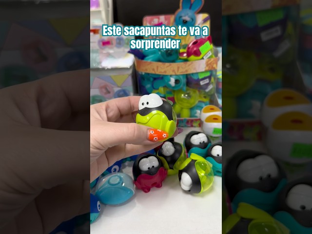 Vídeo relacionado con Pigna x Bridgerton, set de escritura (2 lápices, 1 sacapuntas, 1 goma de borrar y 1 regla), kit de papelería, empaquetado en caja de hojalata