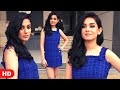 Uff Kitni Hot Lag Rahi Hai Yaar Amrita Rao Showing Her Milky Legs In Short Blue Dress