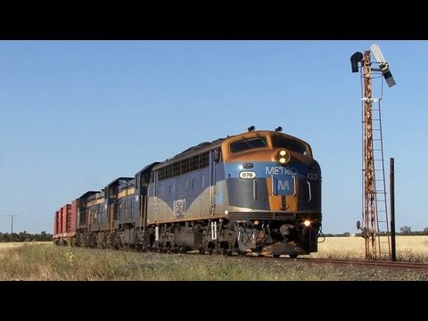 Old EMD's on the POTA Deniliquin Freight: Australian Trains