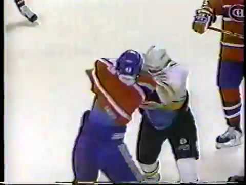 Patrice Brisebois vs Guy Larose