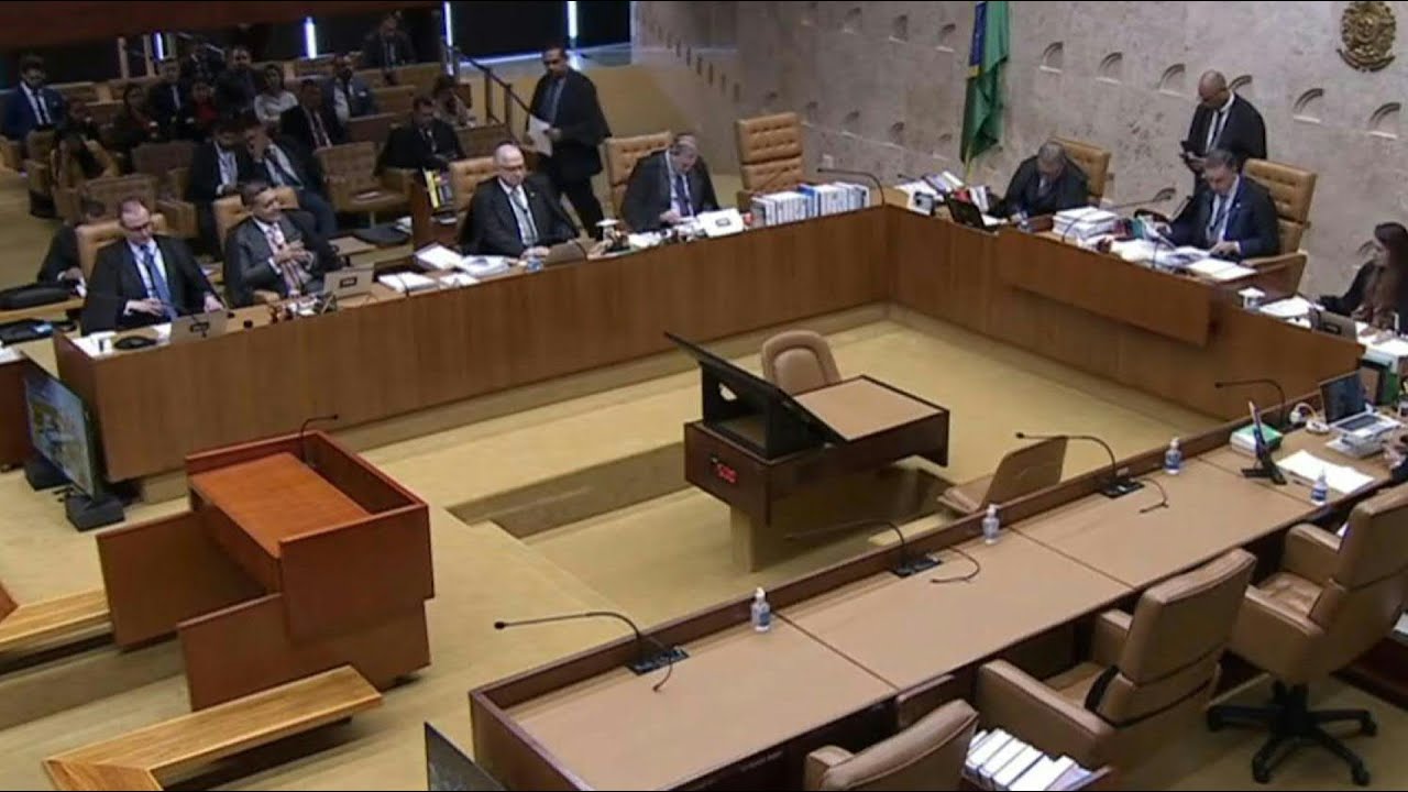 1ª Turma do Supremo vota para manter X suspenso no Brasil | AFP