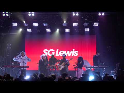 SG Lewis X Clairo in Seoul Closing ' Better '