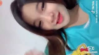 Download lagu Id TikTok: Hafeiniaofficial mp3