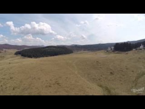 Hai-hui cu drona prin Poiana Soarelui