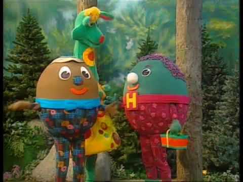 Polka Dot Shorts - Tomato Surprise