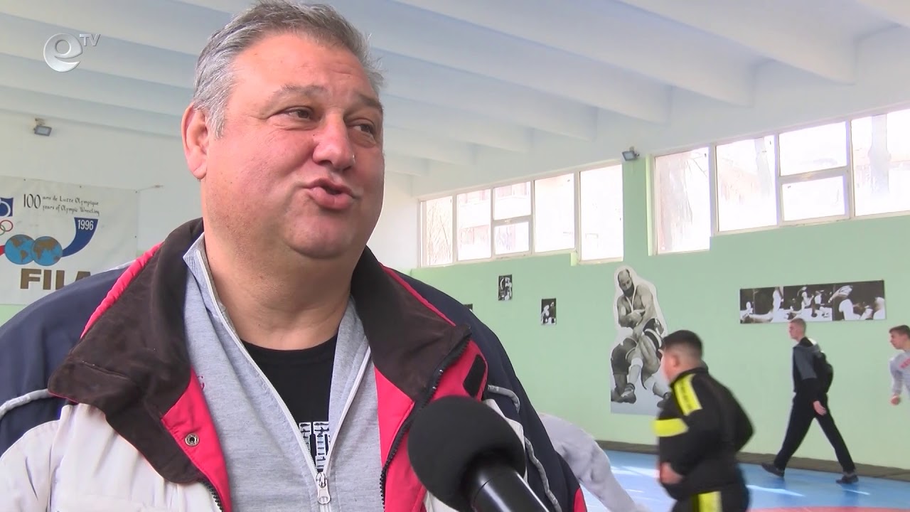 Меган Димчева с републиканска титла от шампионата по борба