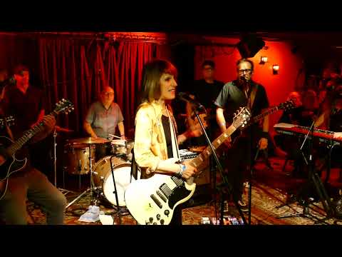 Jen Trynin: "Refugee" (Tom Petty)