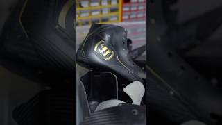 Unreleased Warrior retail skates! We’re in Montreal, Canada at Warriors office ! Come check it out