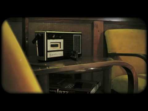 Kalina in DUB - Julie's journey to earth (Official Video)