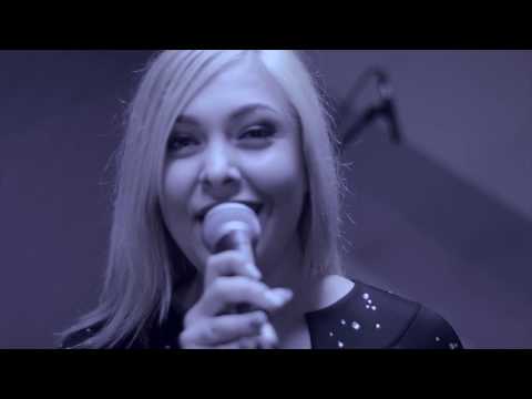 Cosmic Latte x Carolina Lu | Man In The Mirror (Michael Jackson) | Live Band Performance