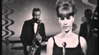Girl from Ipanema by Astrud Gilberto with lyrics.wmv