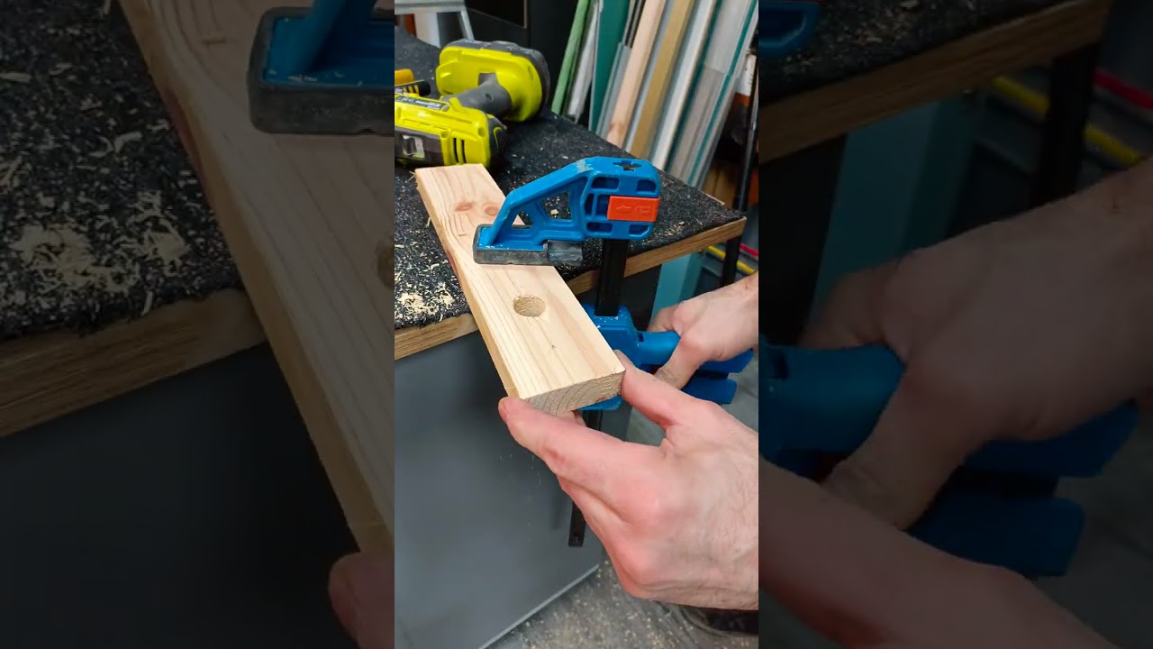 Watch Jak wiercić wiertłem płaskim w drewnie bez odprysków. now Jak wiercić wiertłem płaskim w drewnie bez odprysków.