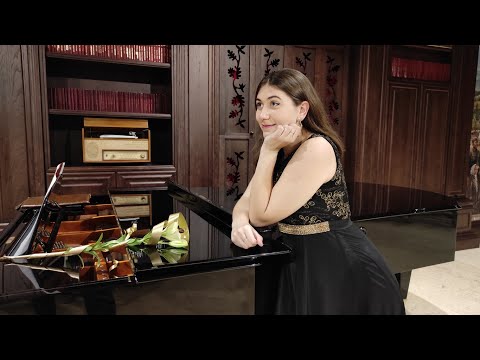 W.A.Mozart - In uomini, in soldati performed by Matea Teodosievska