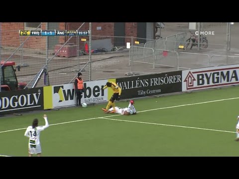 Här rumpstämplar han motståndaren - TV4 Sport
