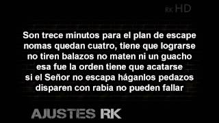 Estrateguia de Escape   El Komander con Letra 2011