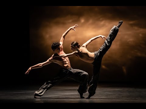 ∞   Composition on  "The season's Canon - Crystal Pite"