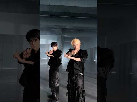 stick with you 🤦&zwj;♂️ #SOOBIN #HUENINGKAI #하루에_하루만_더 #Stick_With_You