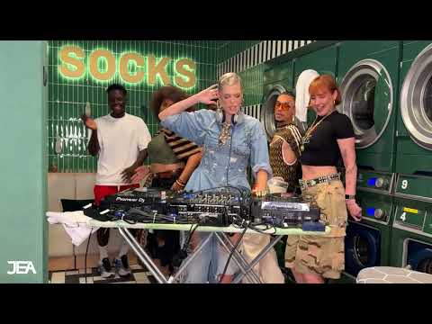 JEA - Laundry session in Rome