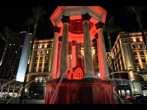The Broadway Fountain - Horton Plaza, San Diego, California, USA - Crystal Fountains