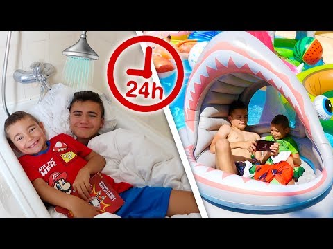 1H DE 24H PISCINE, SALLE DE BAINS & TRAMPOLINE - Compilation Swan et Néo