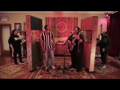 Kyshona - Comin' Out Swingin' (Official Performance Video)