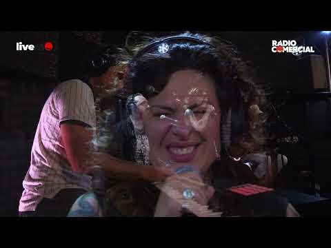 Rádio Comercial | Amália Hoje cantam medley
