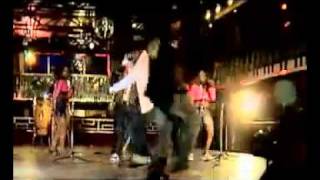 Download lagu Flavour - Nwa Baby Ashawo Uncensored Version mp3