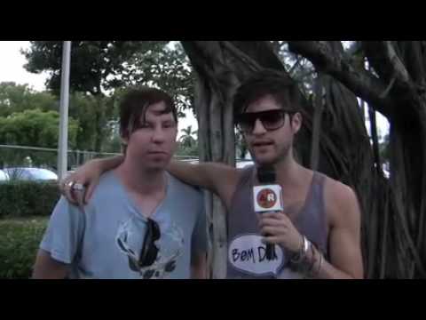 The Boys from The Sounds on Walden Acoustic Guitars