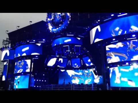 3 Are Legend - Pursuit of happiness @ ultra 2015