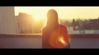 'Chasing Sunsets' book trailer