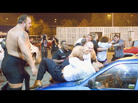 Schlägerei auf dem Parkplatz von Raw und SmackDown: Raw, 21. November 2005