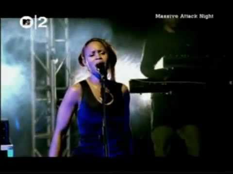 Massive Attack - Safe From Harm (live-MTV).