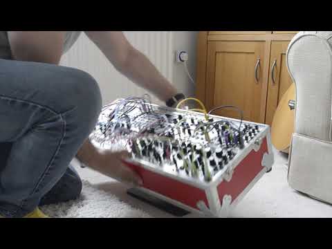 DIY Eurorack Case with VESA Mount