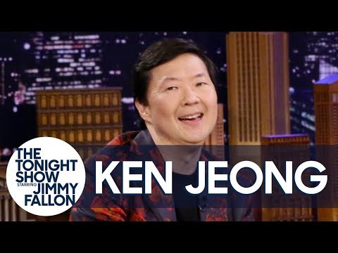 鄭健さん、仮面歌手の出場者を隠している秘密を明かす (Ken Jeong Shares Secrets Behind Hiding The Masked Singer Contestants)