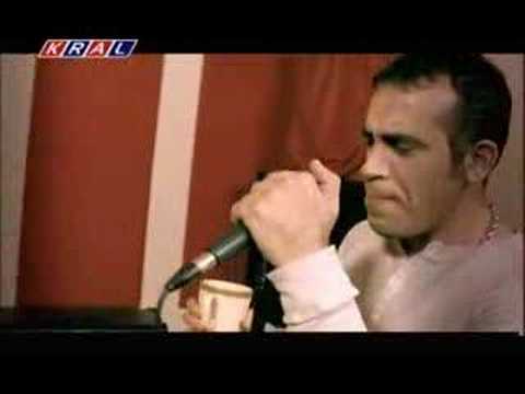 Mülteci - Haluk Levent