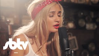 Pia Mia | &quot;Red Love&quot; (Acoustic) - A64 [S9.EP35]: SBTV