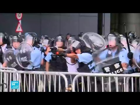 هونغ كونغ احتجاجات منددة بمشروع قانون تسليم مطلوبين للصين