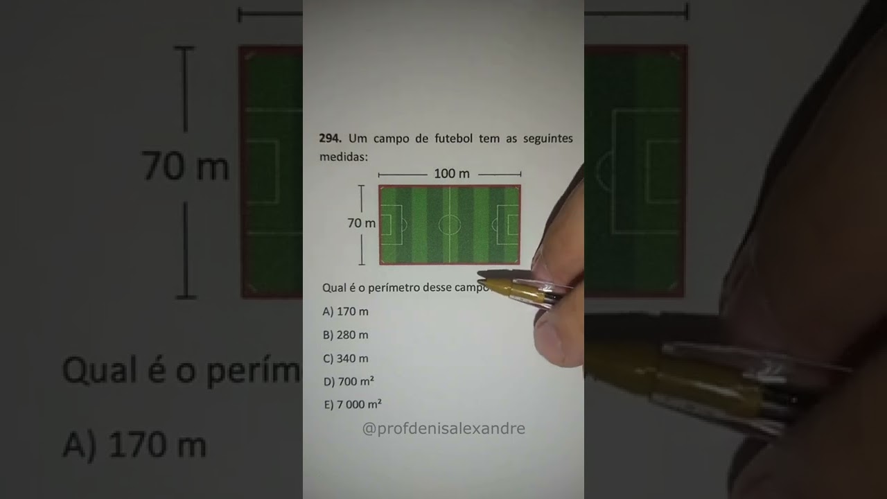 Perímetro do campo de futebol