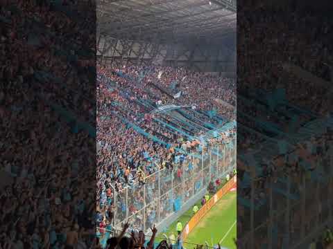 "JAMÁS VAS A ESTAR SOLO BELGRANO" Barra: Los Piratas Celestes de Alberdi &bull; Club: Belgrano