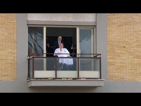 'Thank you' says Pope as he greets supporters from hospital balcony | AFP
