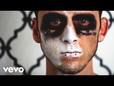 Machine Gun Kelly - At My Best (Video) ft. Hailee Steinfeld