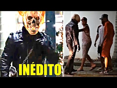 PEGADINHA: MOTOQUEIRO FANTASMA NA CIDADE (Ghost Rider Prank)
