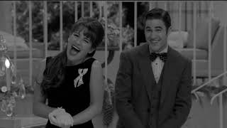 Glee - Santa Claus Is Coming To Town (Cena + Performance)