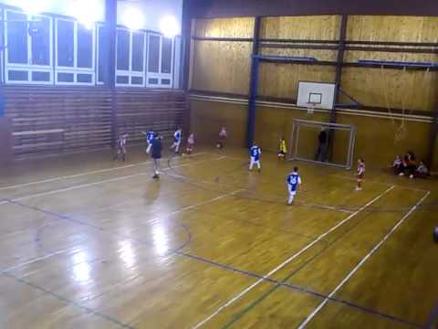 TJ PRAGA PRAHA B - VIKTORIA ŽIŽKOV (2004)  3:0    (Novovysočanská,22.1.2012)
