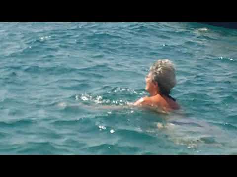 Zdenka gre plavati   Drašnice plaža