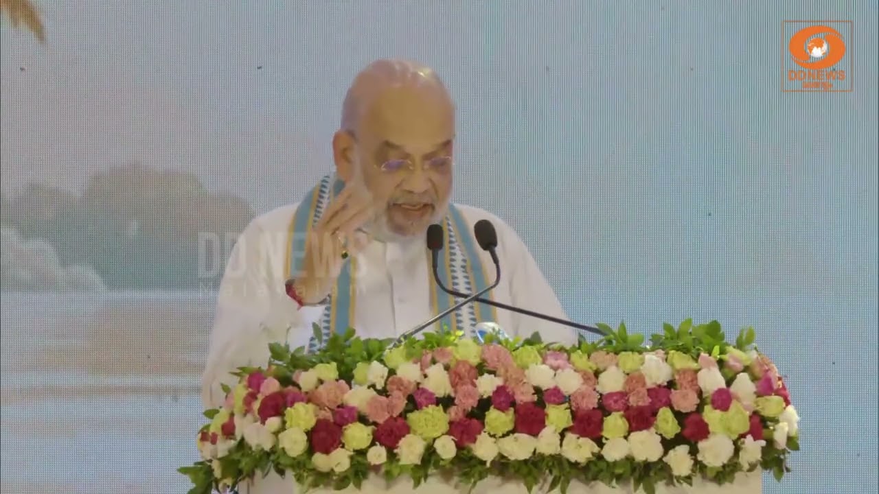 ‘മുത്തലാഖ് എടുത്തുകളഞ്ഞു, ഒറ്റയ്ക്ക് ഹജ്ജിന് അവസരം