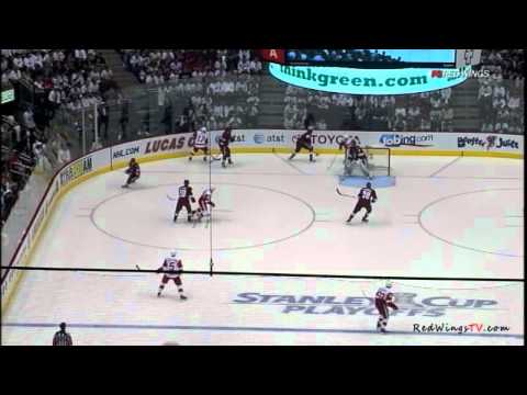 Darren Helm Hit / Patrick Eaves Goal 04/20/11